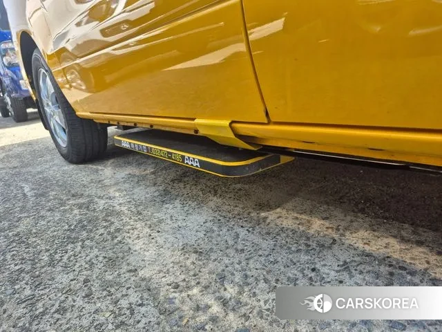 Hyundai The New Grand Starex 2018 Желтый из Кореи, фото 6