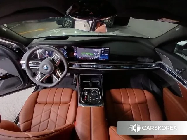 BMW 7 Series (G70) id 3431301 из Кореи 15