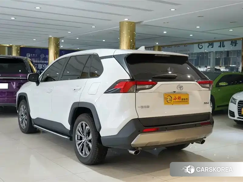 Toyota RAV4 id 4539409 из Китая 13