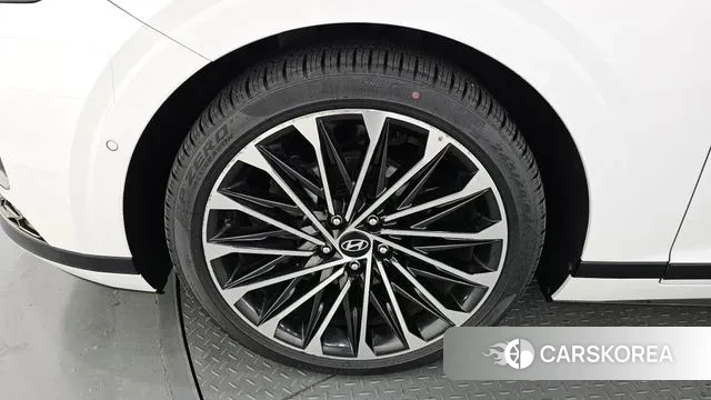 Hyundai Grandeur Hybrid (GN7) id 3120454 из Кореи 15