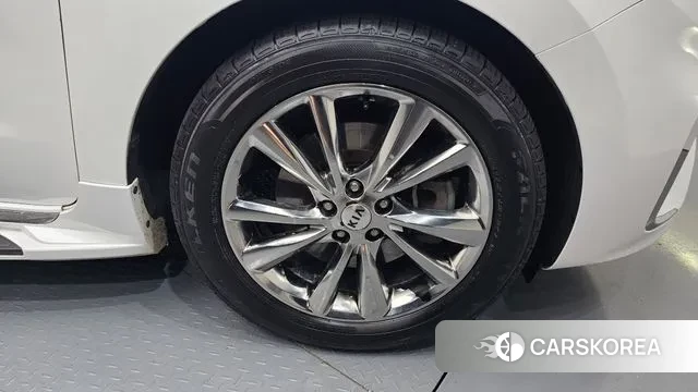 Kia The New Carnival id 3778930 из Кореи 15