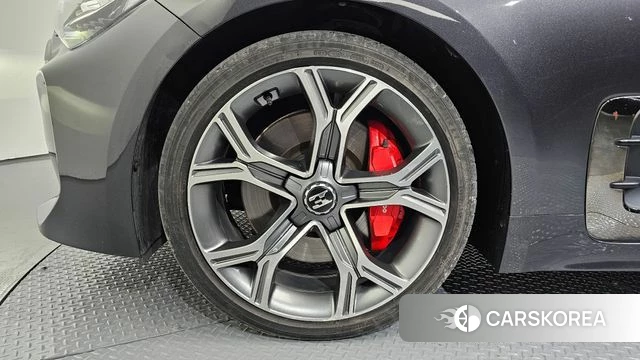 Kia Stinger id 3885902 из Кореи 15