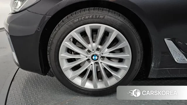 BMW 5 Series (G30) id 3059530 из Кореи 15