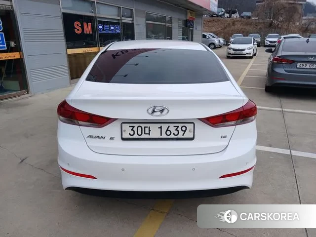 Hyundai Avante AD id 3682638 из Кореи 12