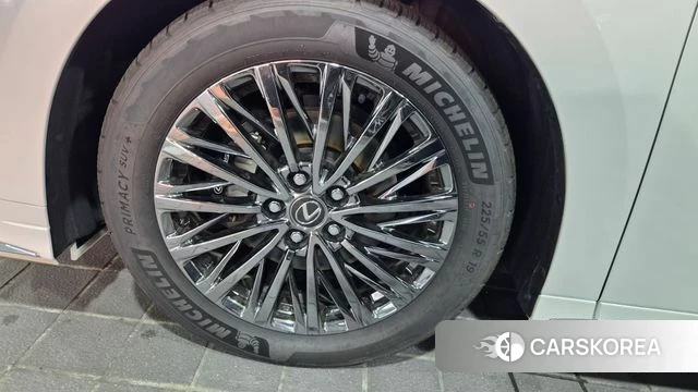Lexus LM Second Generation id 4724076 из Кореи 15