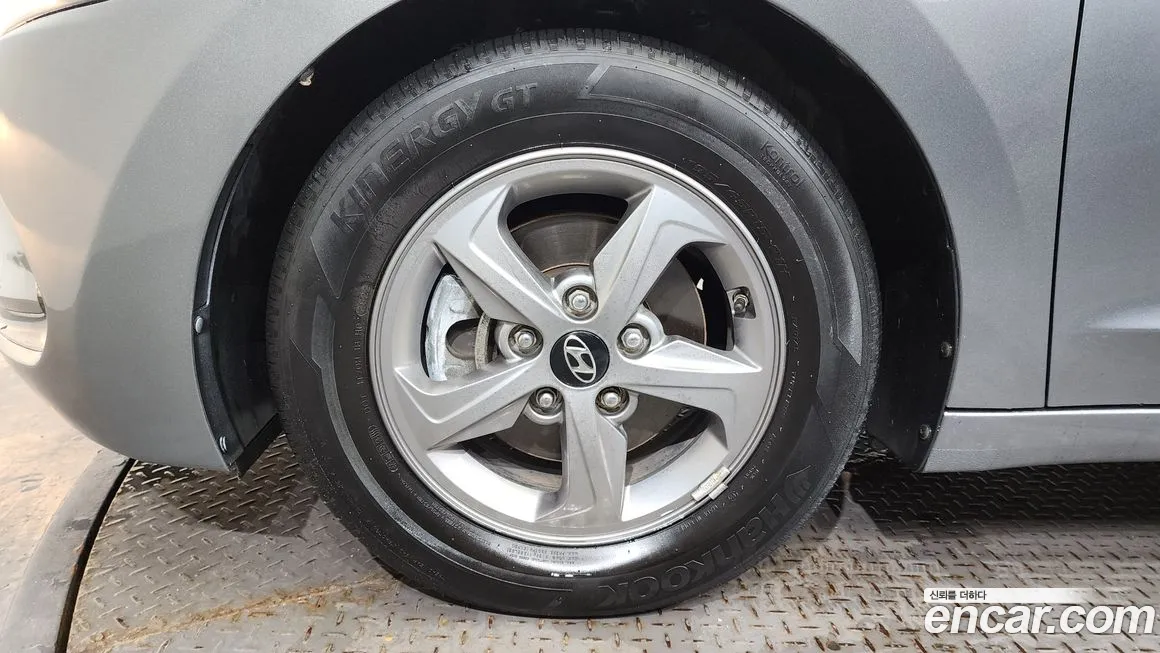 Hyundai Avante AD id 2037697 из Кореи 15