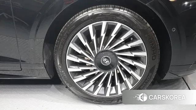 Hyundai Grandeur Hybrid (GN7) id 3716261 из Кореи 15