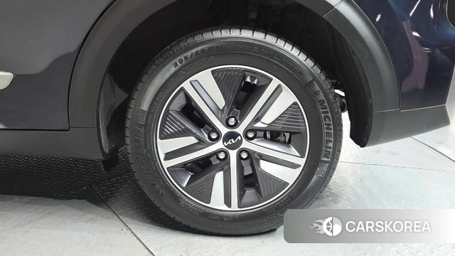 Kia The New Niro id 3859969 из Кореи 15