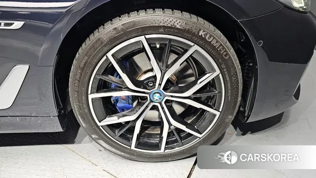 BMW 5 Series (G30) id 3680093 из Кореи 15