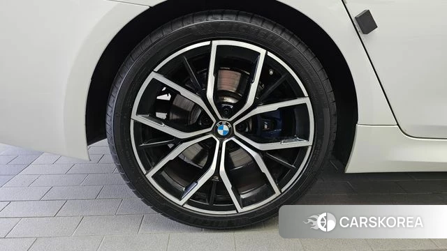 BMW 5 Series (G30) id 4682910 из Кореи 26