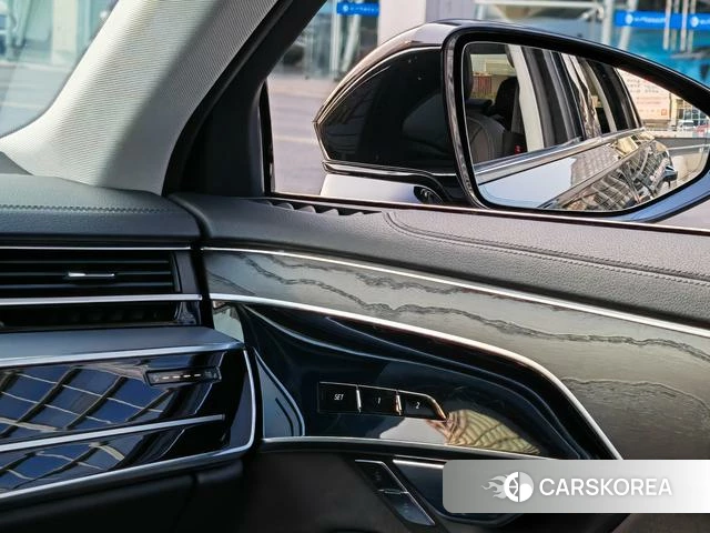 Audi A8 id 4272808 из Китая 18