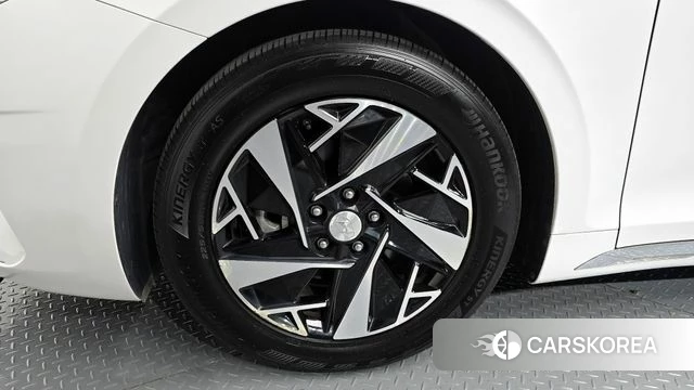 Hyundai The New Grandeur IG Hybrid id 4187419 из Кореи 25