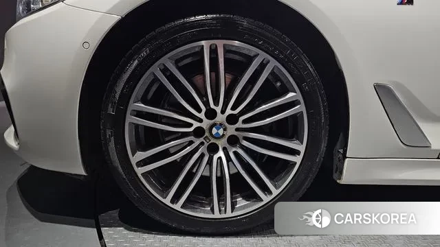 BMW 5 Series (G30) id 3474718 из Кореи 15