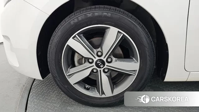 Kia The New K3 id 3198739 из Кореи 15