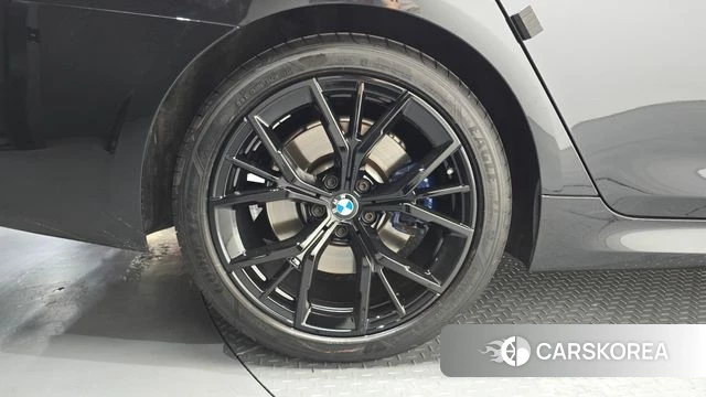 BMW 5 Series (G30) id 4692809 из Кореи 27