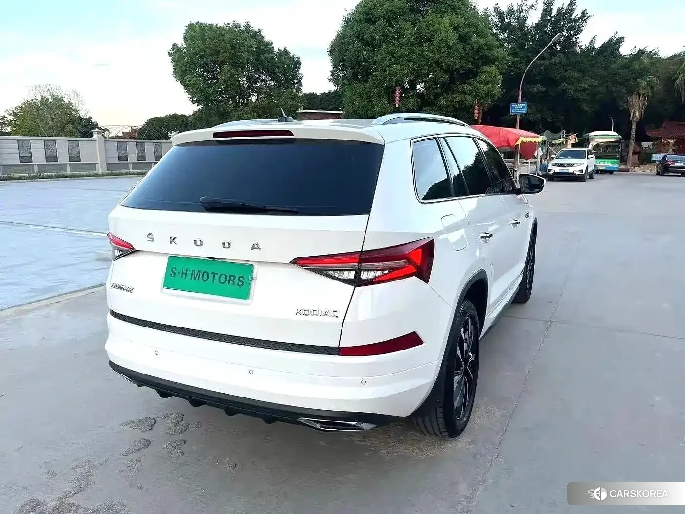 Skoda Kodiaq 2023 Белый из Китая, фото 5