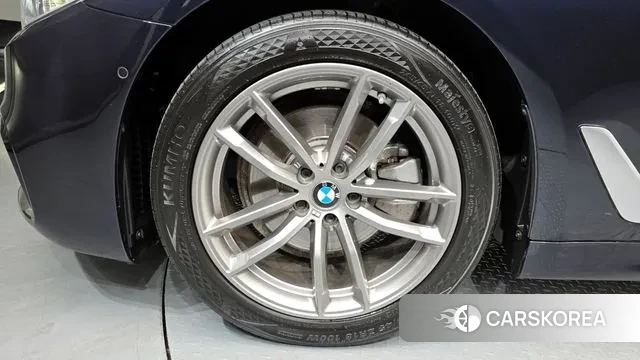 BMW 5 Series (G30) id 3667048 из Кореи 15