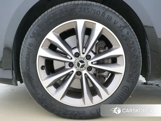 Mercedes-Benz V-class id 4348625 из Китая 11