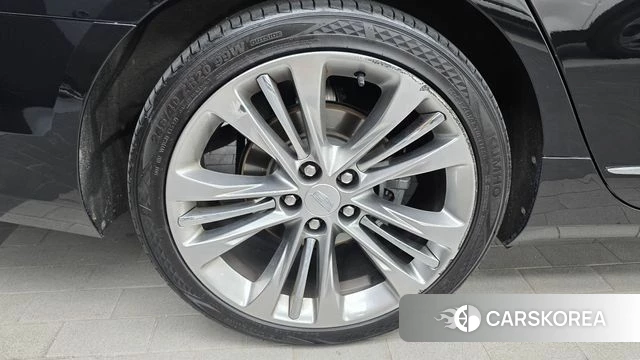 Cadillac CT6 id 4708396 из Кореи 31