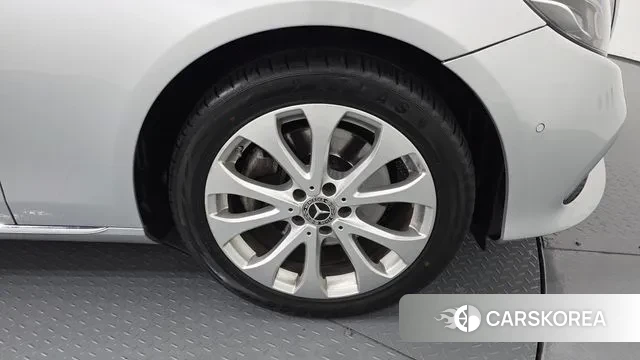 Mercedes-Benz E-Class W213 id 3692376 из Кореи 15