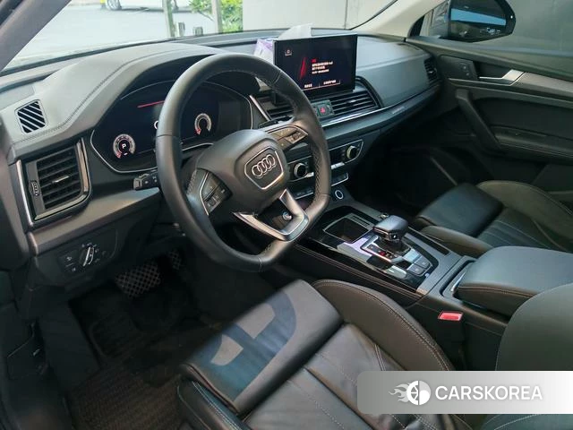 Audi Q5L 2022 Черный из Китая, фото 5