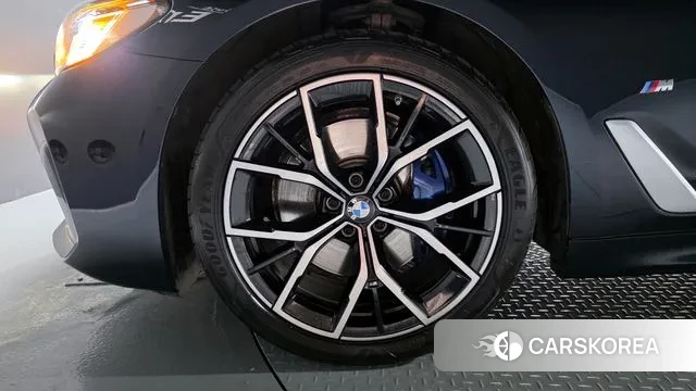 BMW 5 Series (G30) id 3047891 из Кореи 15