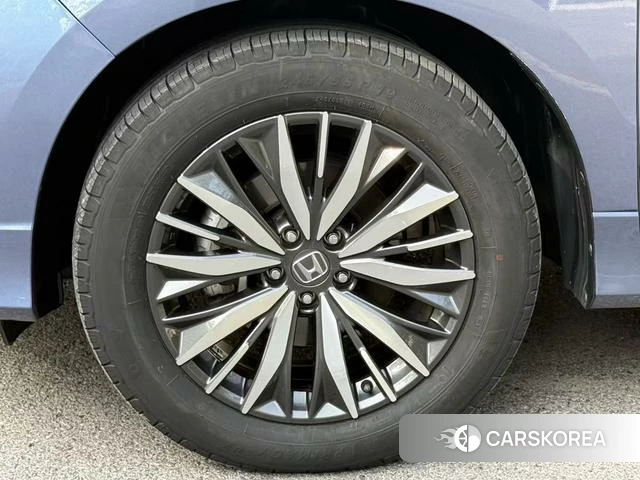 Honda Crown Road id 4367386 из Китая 14