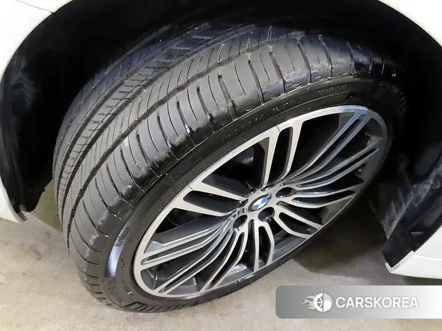 BMW 5 Series (G30) id 3757511 из Кореи 15