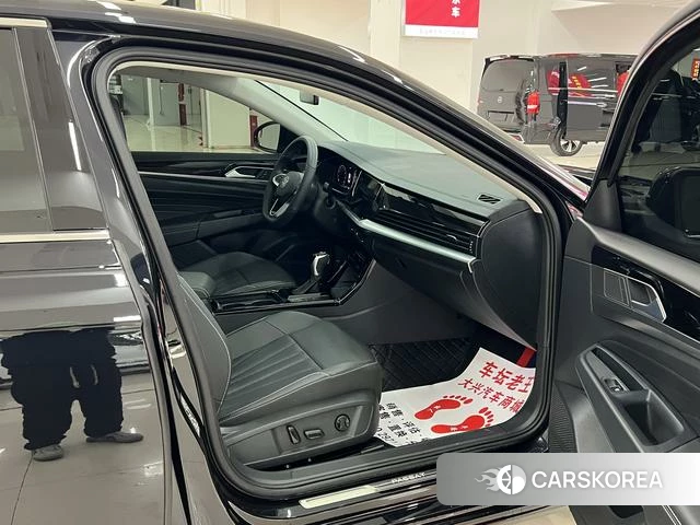Volkswagen Passat id 4263881 из Китая 7