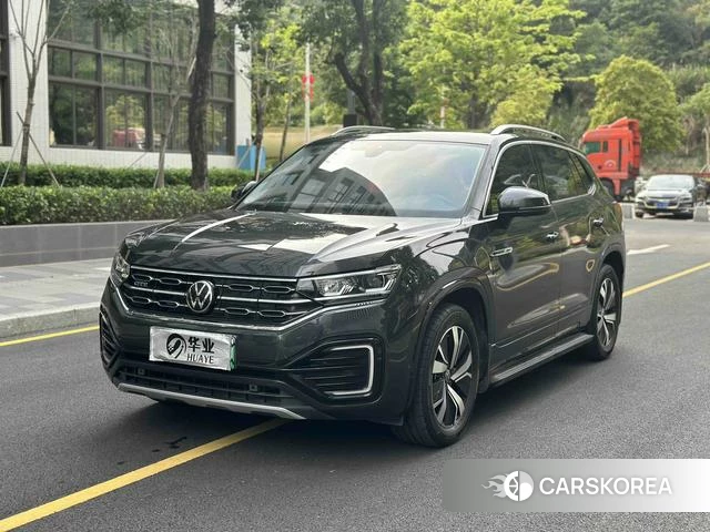 Volkswagen Tanyue GTE 2021 Темно-серый из Китая, фото 6