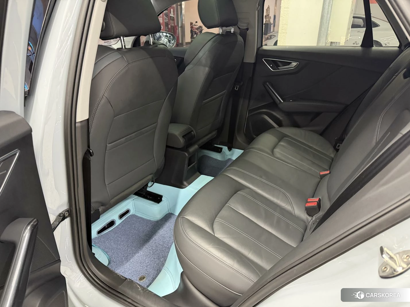 Audi Q2L id 4455228 из Китая 19