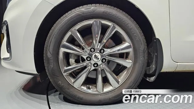 Kia The New Carnival id 2932580 из Кореи 15