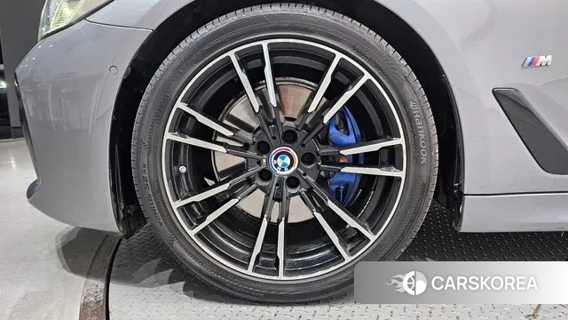 BMW 5 Series (G30) id 3431962 из Кореи 15