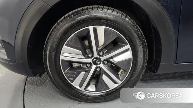 Kia The New Niro id 3760426 из Кореи 15