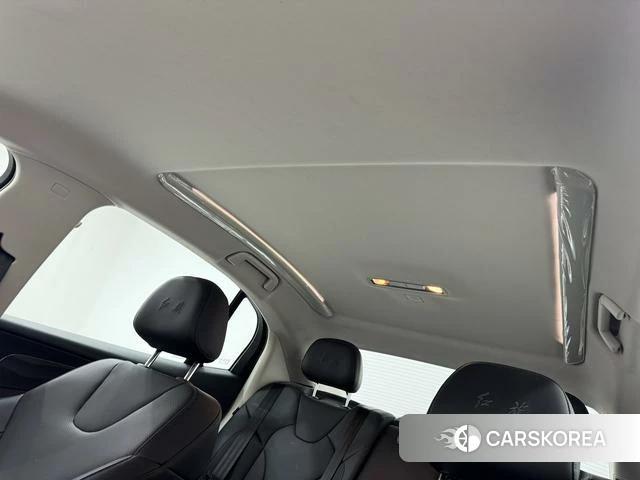 Red flag E-QM5 id 3926992 из Китая 15