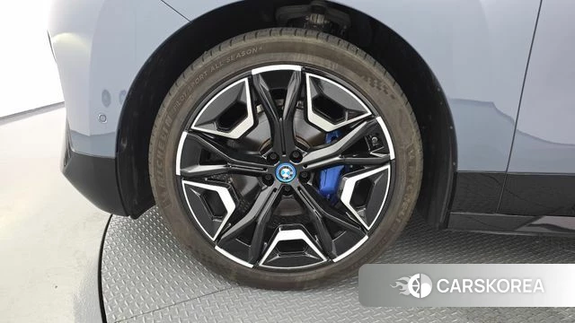 BMW iX id 4649841 из Кореи 31