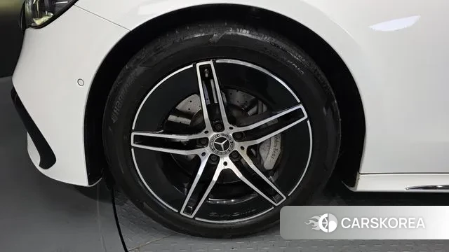 Mercedes-Benz E-Class W214 id 3716107 из Кореи 15