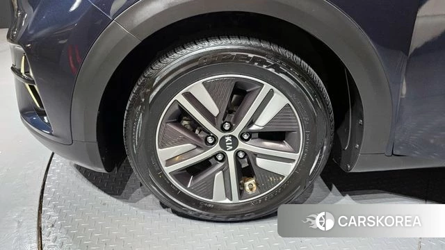 Kia The New Niro id 4285209 из Кореи 15