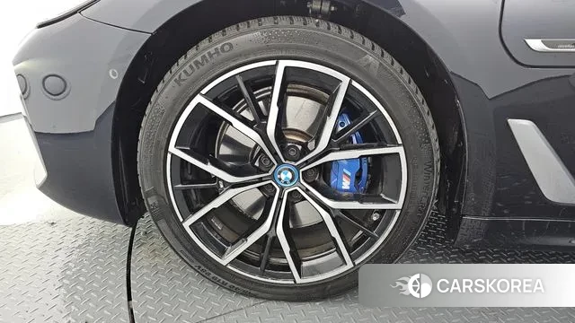 BMW 5 Series (G30) id 3458717 из Кореи 15