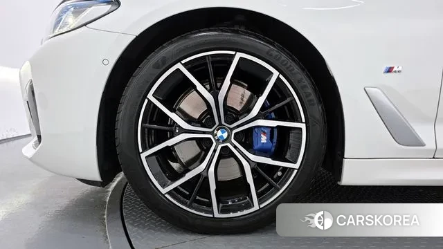 BMW 5 Series (G30) id 3058476 из Кореи 15