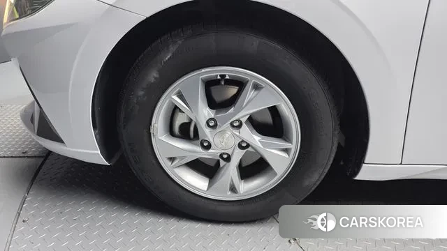 Hyundai Avante (CN7) id 3421732 из Кореи 15