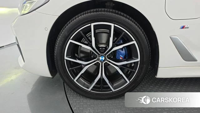 BMW 5 Series (G30) id 4923165 из Кореи 36