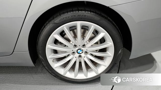 BMW 5 Series (G30) id 3841850 из Кореи 15