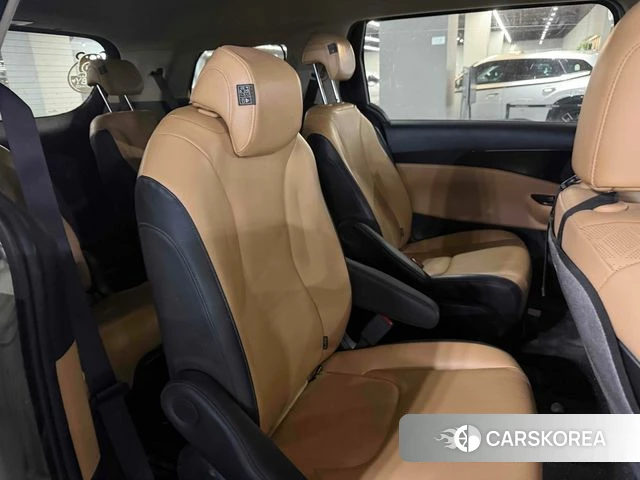 Kia Carnival 4th generation id 4677141 из Кореи 13