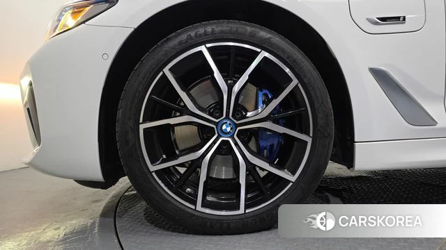 BMW 5 Series (G30) id 4463378 из Кореи 27