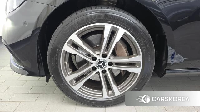 Mercedes-Benz E-Class W213 id 4793537 из Кореи 29