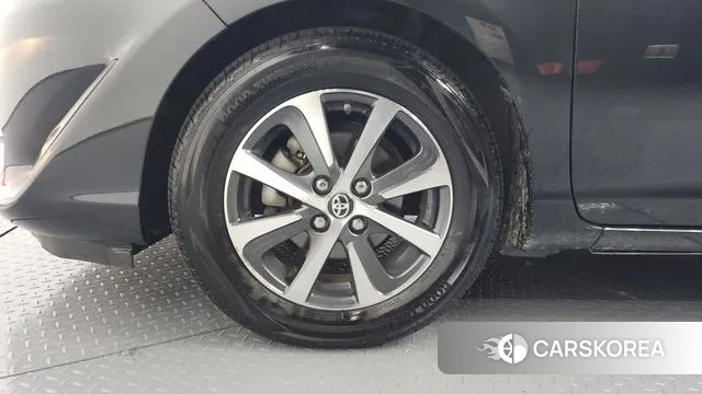 Toyota Prius C id 3500077 из Кореи 15