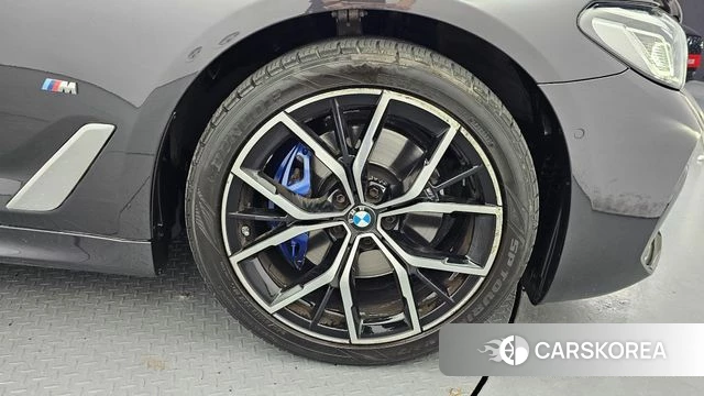 BMW 5 Series (G30) id 4389416 из Кореи 25