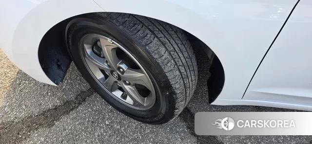 Hyundai Avante AD id 3737343 из Кореи 11