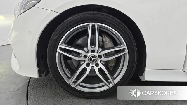Mercedes-Benz E-Class W213 id 4377982 из Кореи 24